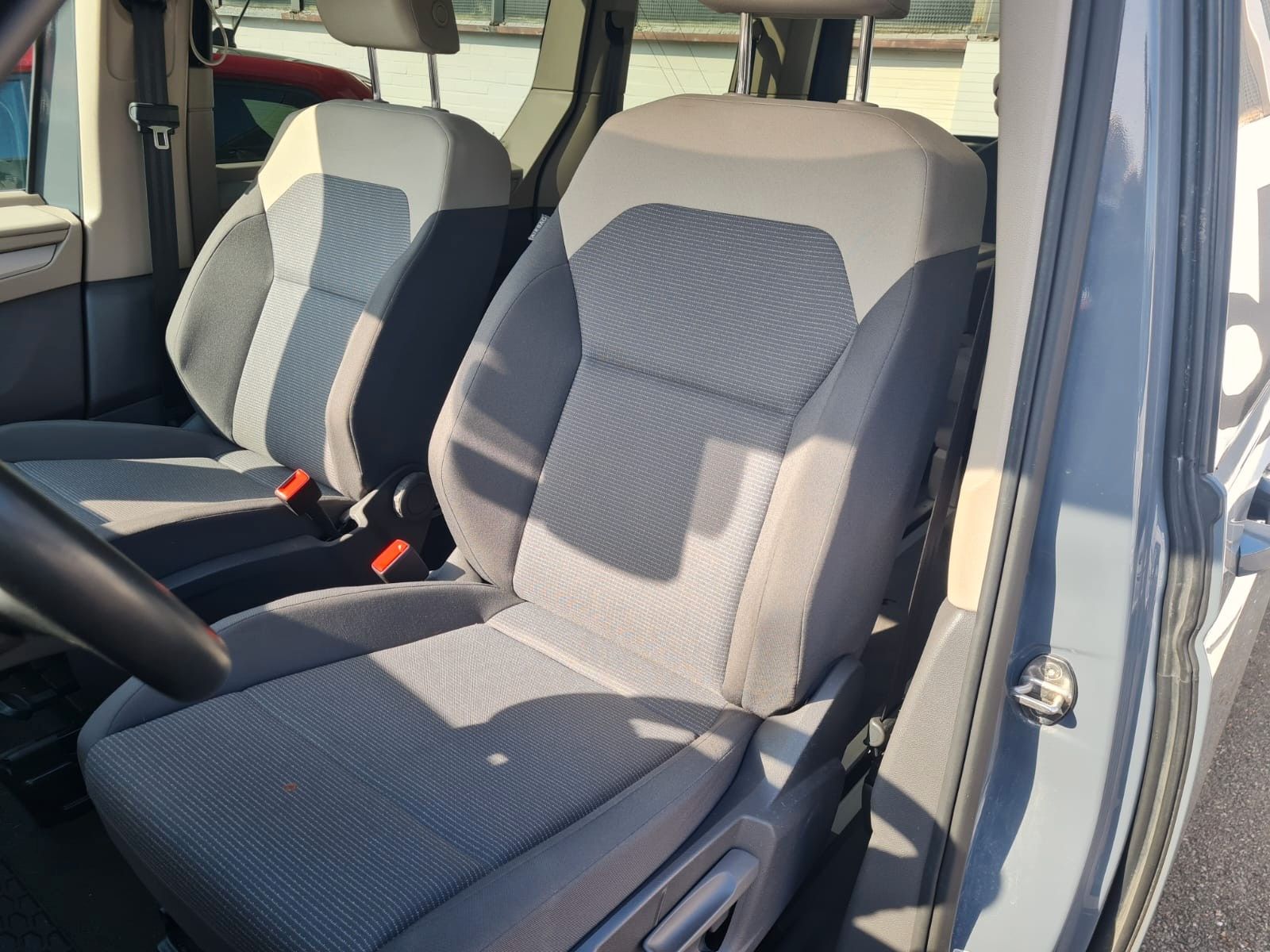 Volkswagen Multivan 2.0 TDI *Pano*Matrix* foto 8