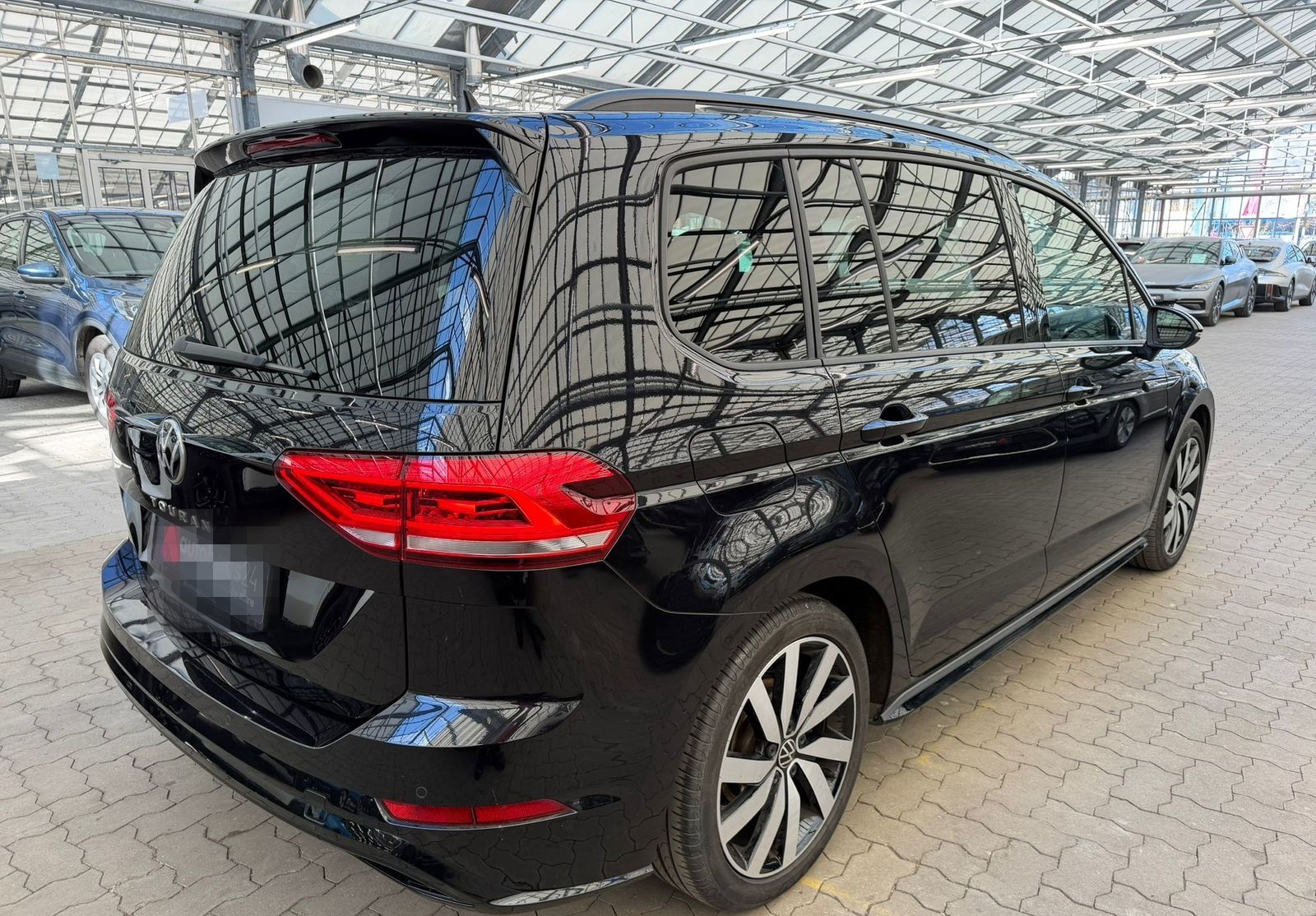 Volkswagen Touran 1.5 TSI Highline  DSG|LED|AHK|ACC|Kamera foto 5