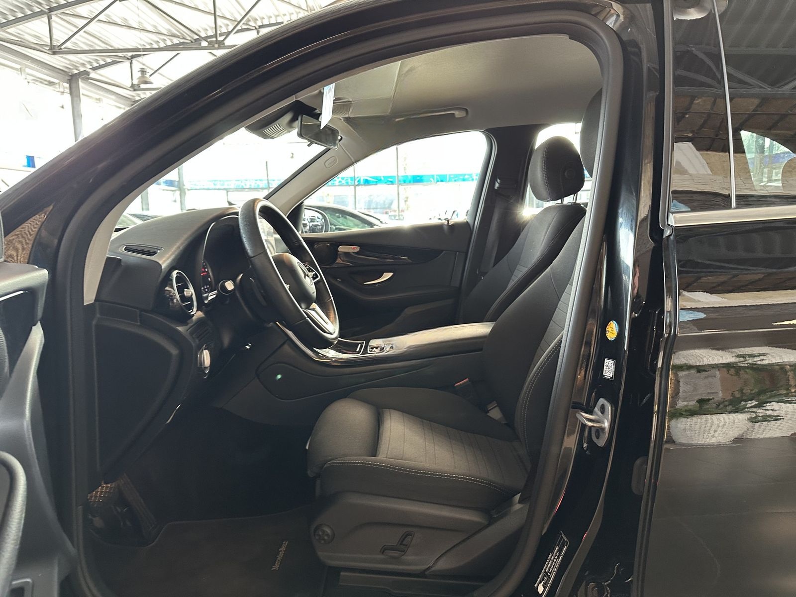Mercedes-Benz GLC 200 d*4Matic*LED*SHZ*Navi*AHK*Tempomat*MBUX* foto 11