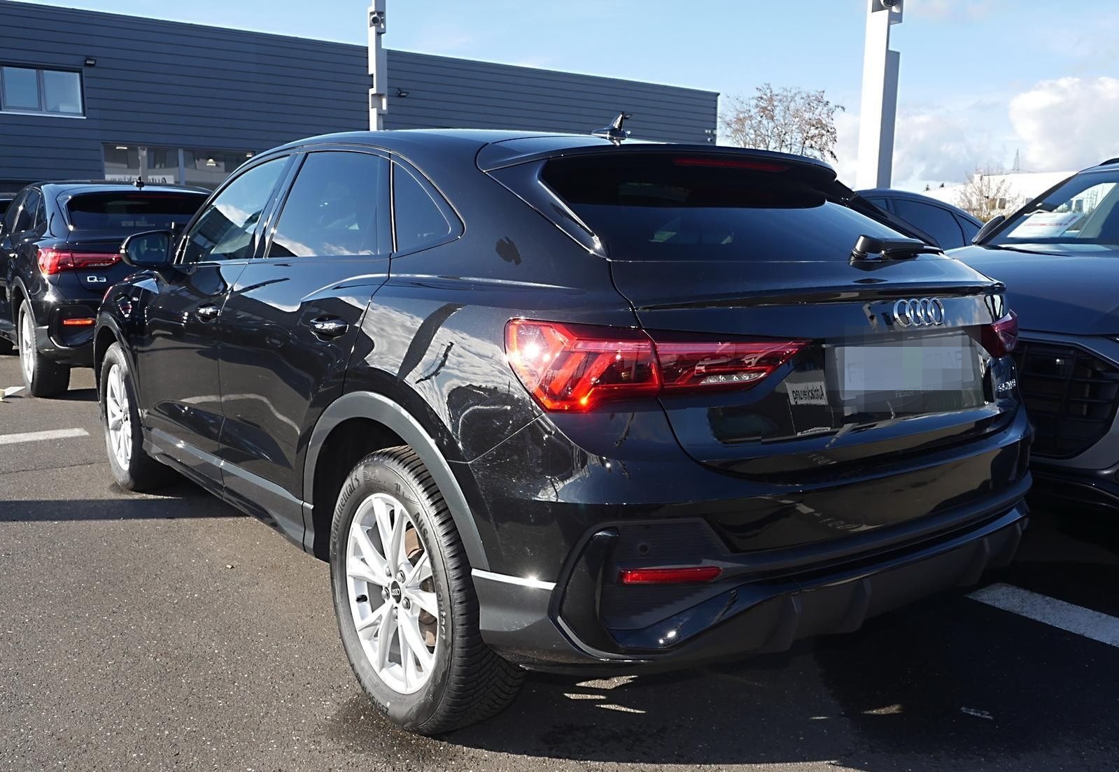 Audi Q3 Sportback 35 TFSI S line Ext. AHK Navi RüKa foto 4