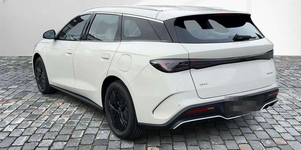 BYD  DM-i PHEV Touring Boost Alu KA LED Link NAV NBA foto 2