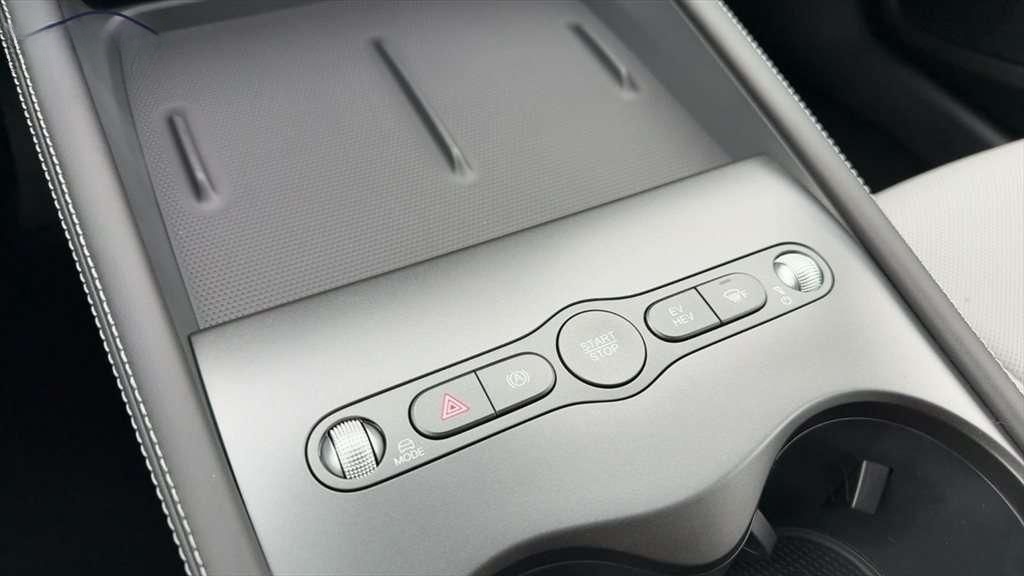 BYD  DM-i PHEV Touring Boost Alu KA LED Link NAV NBA foto 17