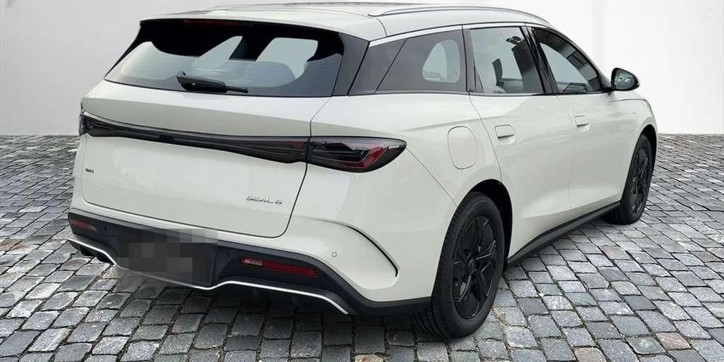 BYD  DM-i PHEV Touring Boost Alu KA LED Link NAV NBA foto 3