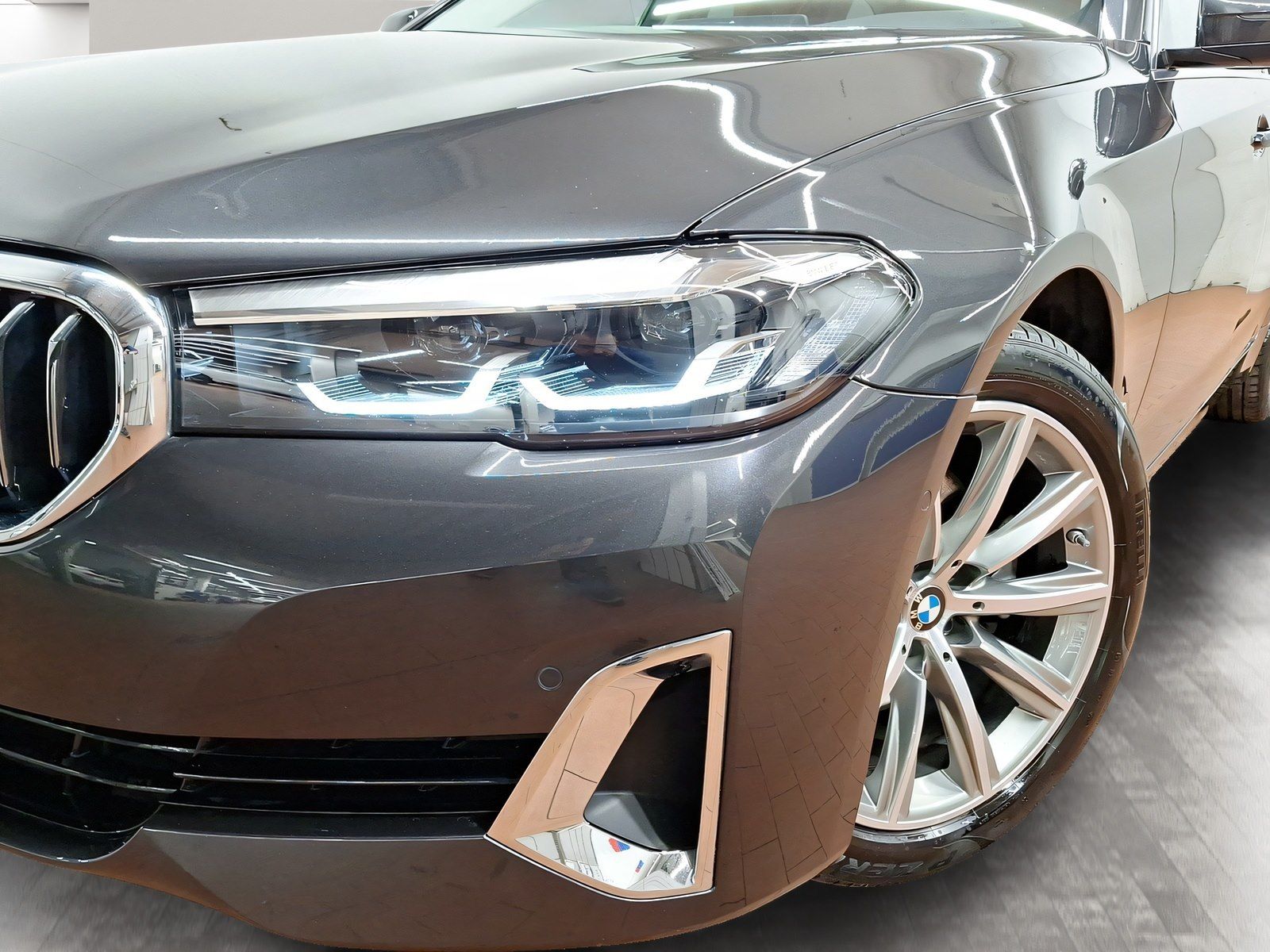 BMW 520d xDrive Touring AHK Driv.Assist.Prof Kamera foto 8