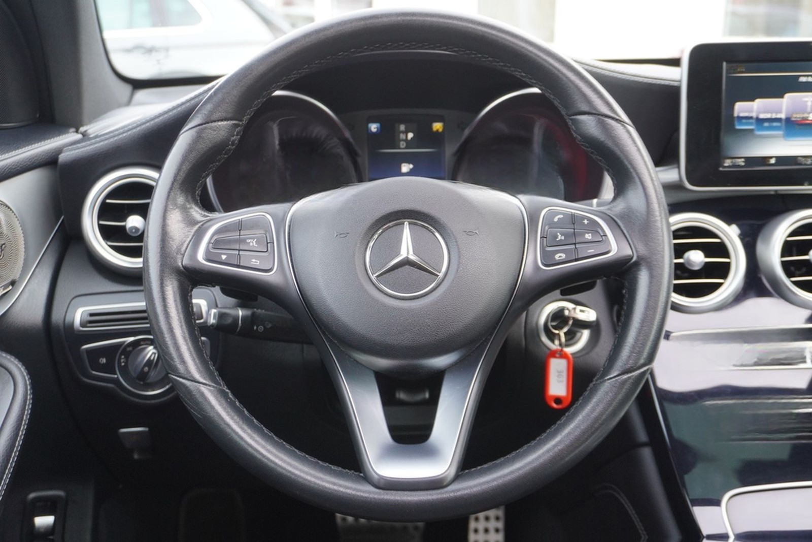 Mercedes-Benz GLC 250 4Matic 7G-DCT LED Navi Panorama PDC USB foto 14