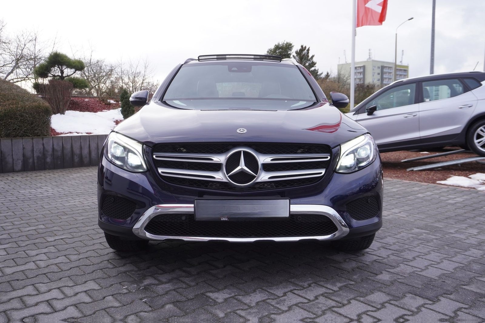 Mercedes-Benz GLC 250 4Matic 7G-DCT LED Navi Panorama PDC USB foto 7