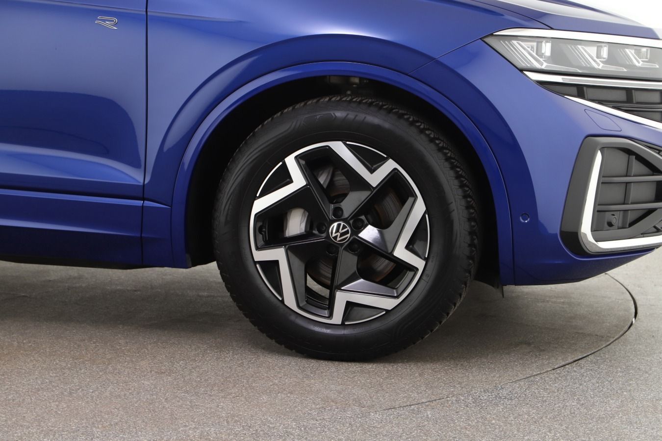 Volkswagen Touareg 3.0 TDI 4M Tip. R line IQ.Light/Luft/ACC foto 3