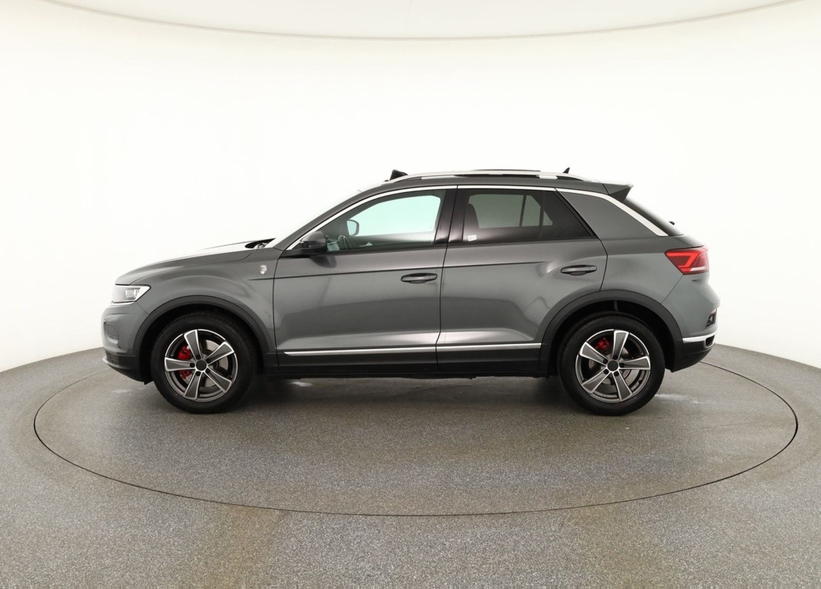 Volkswagen T-Roc 1.5 TSI DSG Sport Panorama Standheizung foto 2