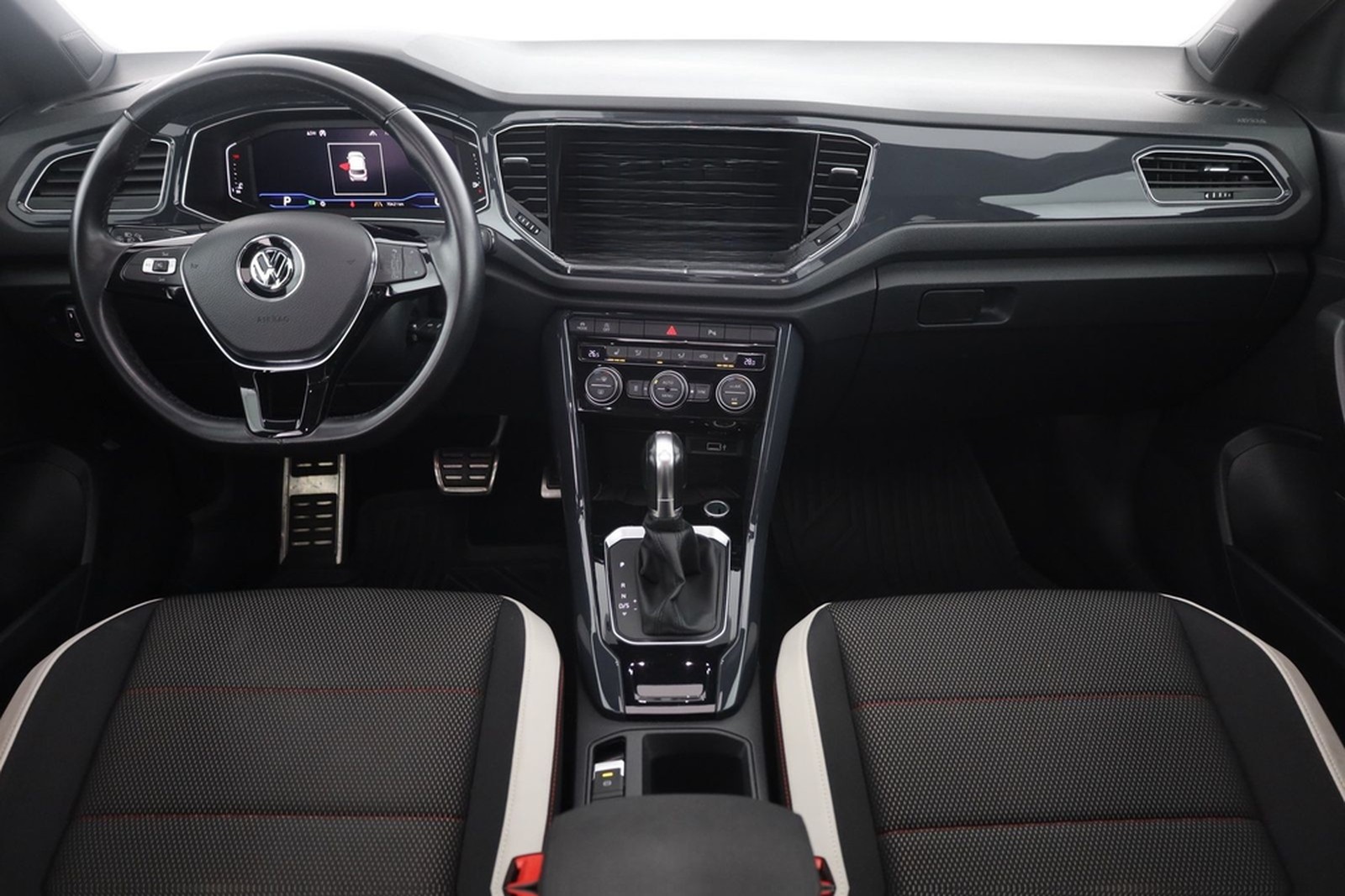 Volkswagen T-Roc 1.5 TSI DSG Sport Panorama Standheizung foto 9