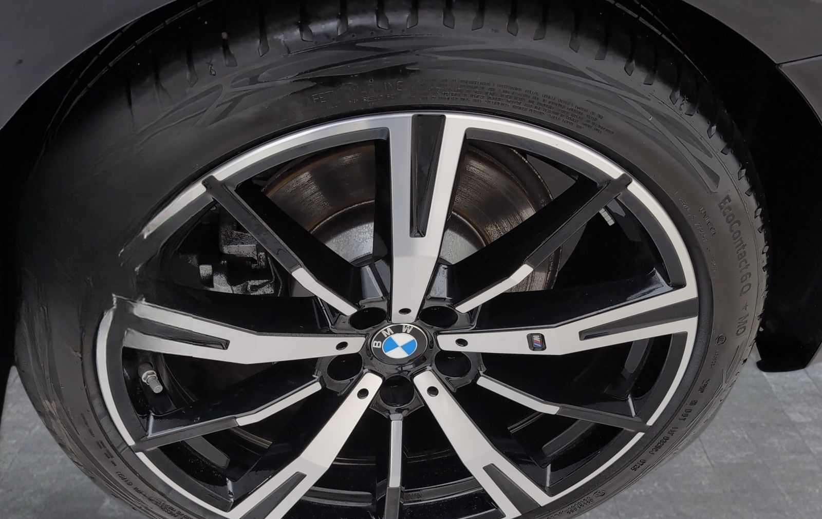 BMW 520d xDrive Touring M Sport Standheizung AHK foto 17