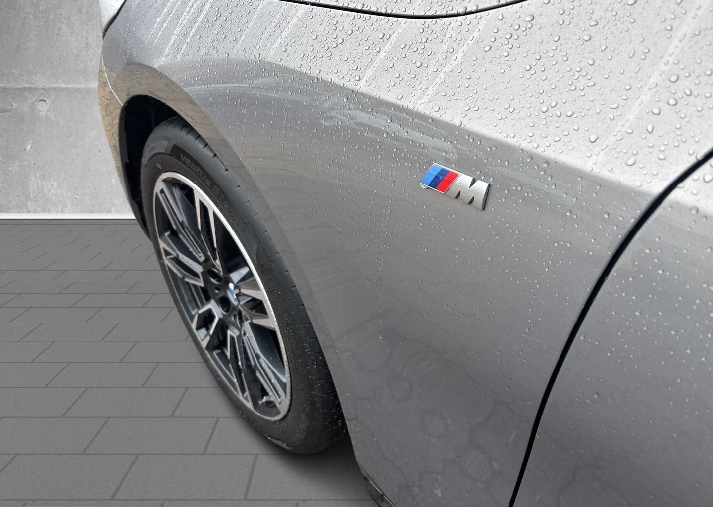 BMW 520 d Lim. M Sport LED HuD 360° ACC Iconic H/K foto 18