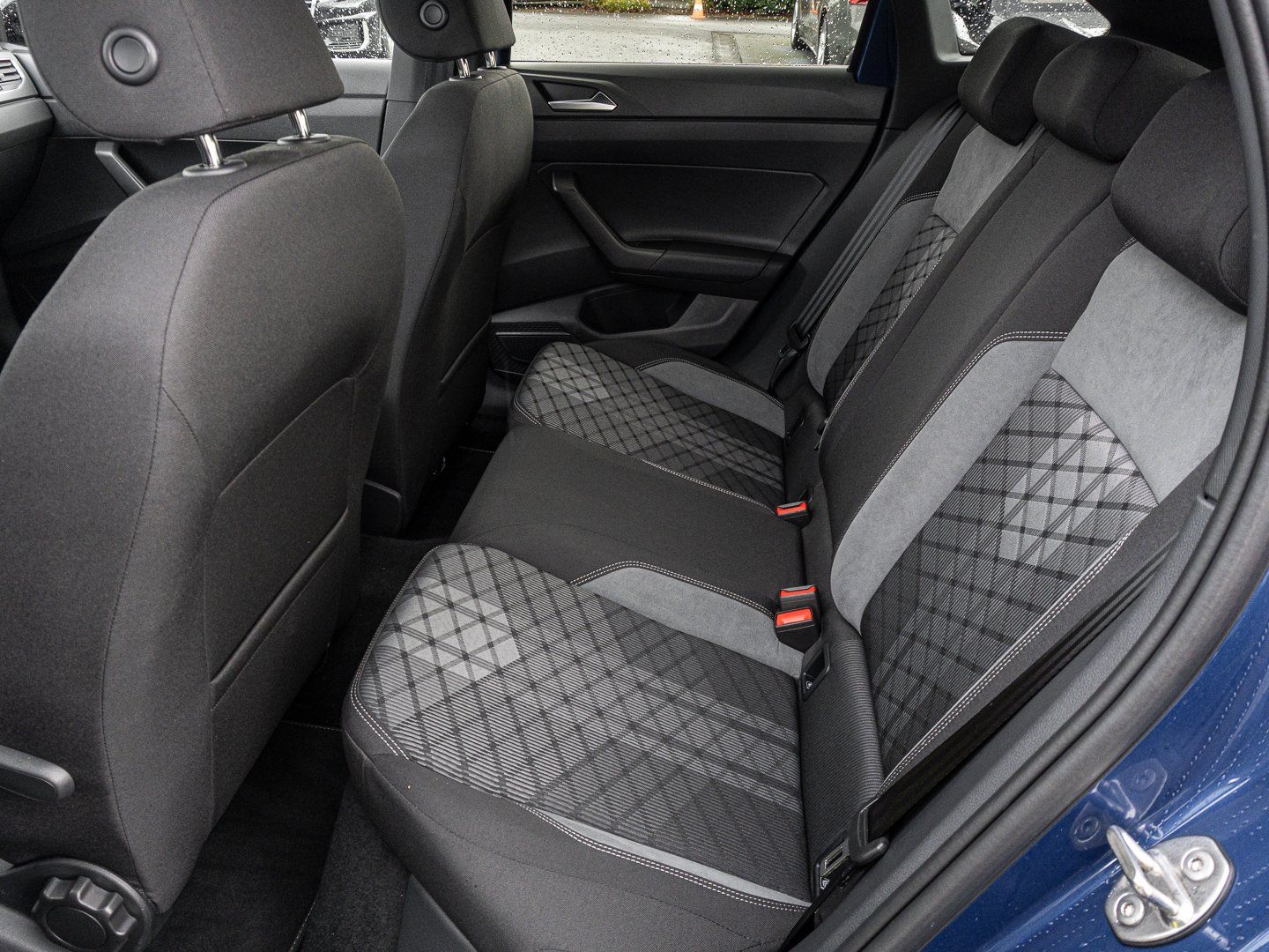 Volkswagen Taigo 1.5 TSI DSG R-Line foto 16