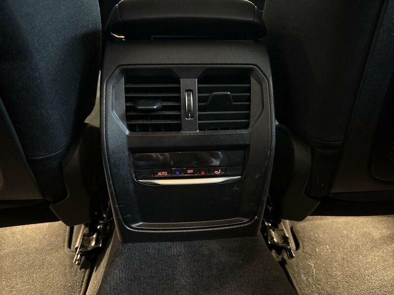 BMW 320e Touring *PGSD.PDC.LiveCockProf.* foto 16