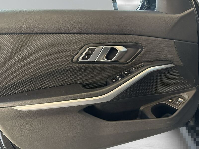 BMW 320e Touring *PGSD.PDC.LiveCockProf.* foto 10