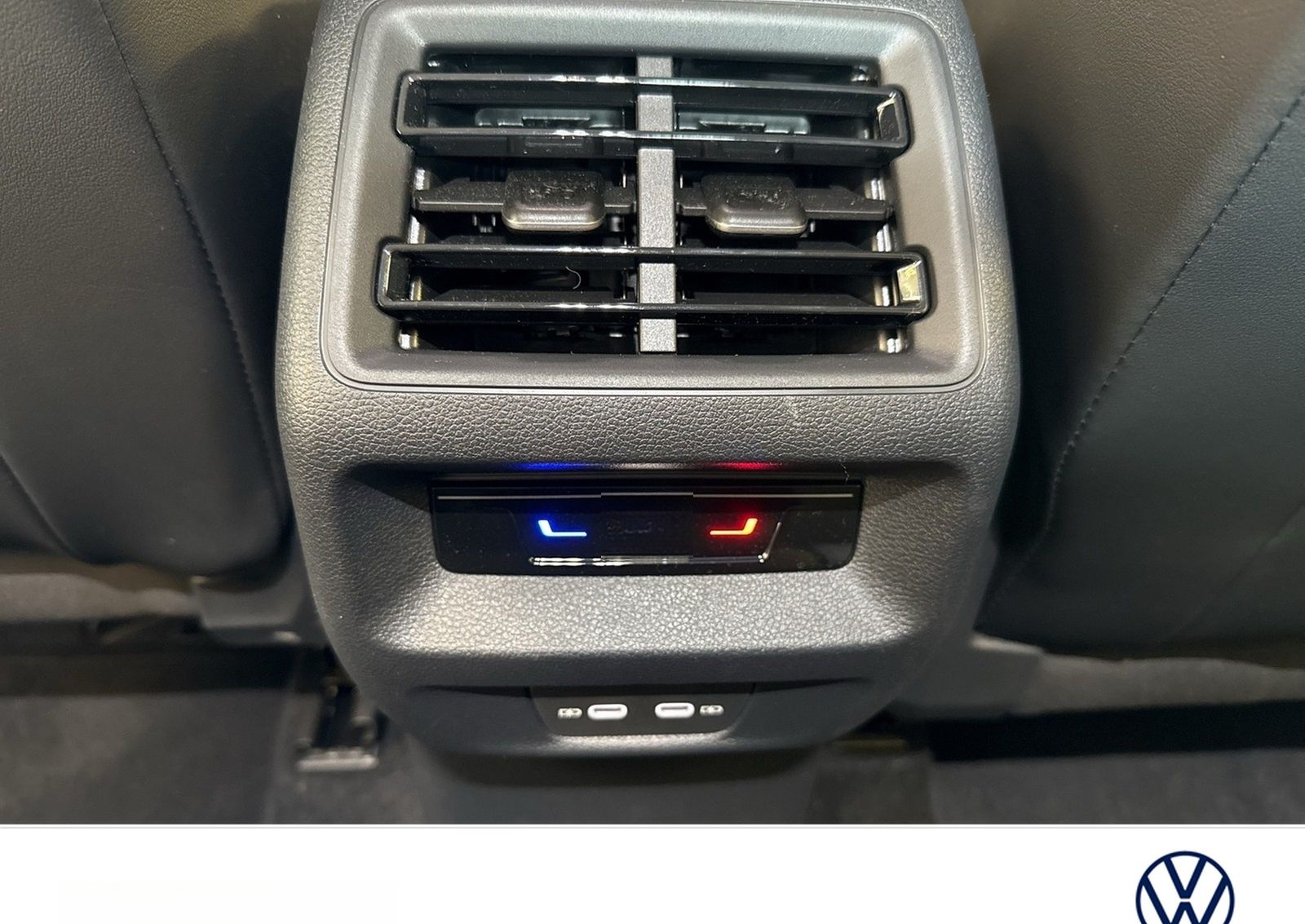 Volkswagen Tiguan 1.5 HYBRID LIFE AHK 360°CAM ACC LM18 NAVI foto 21