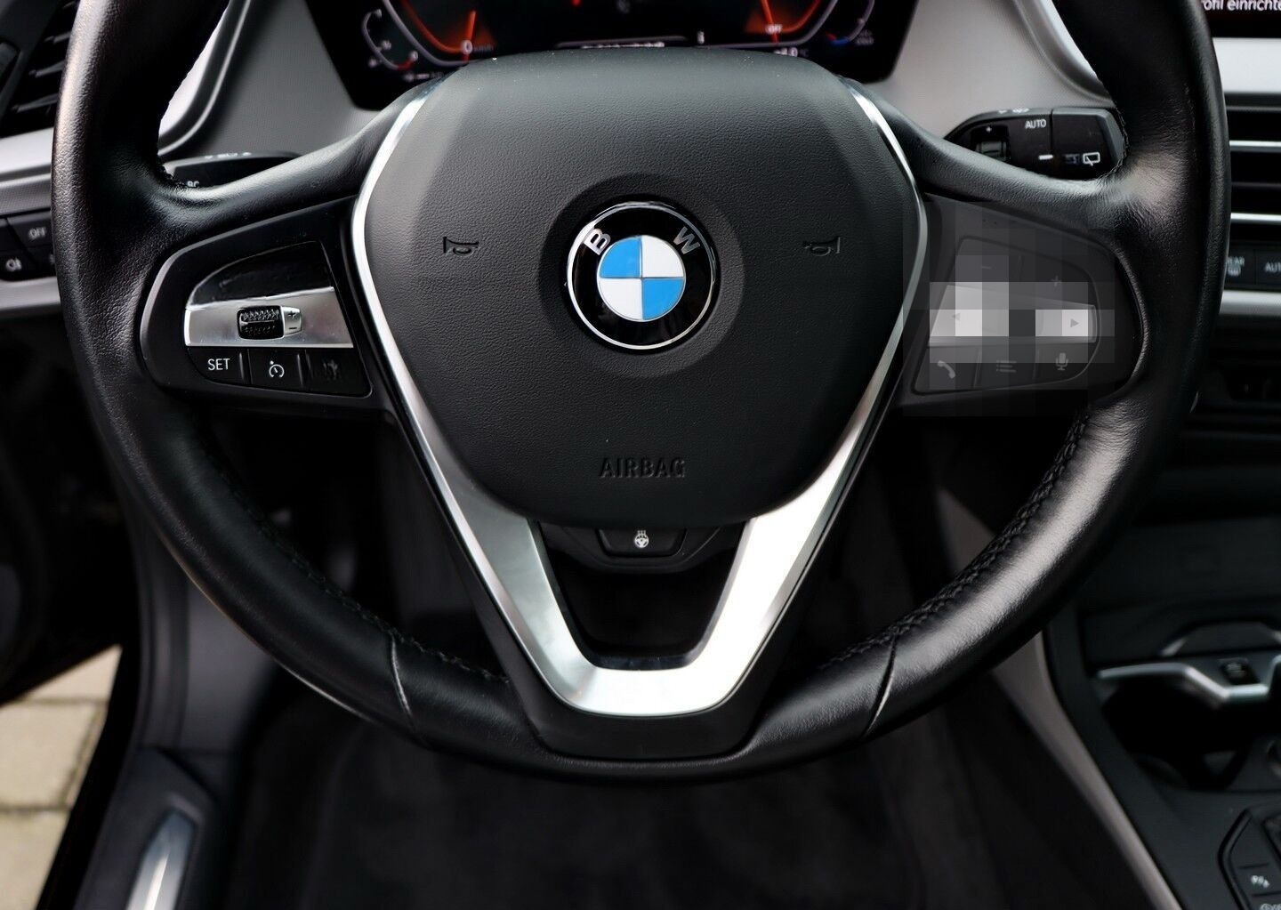 BMW 118i Advantage 17" foto 8