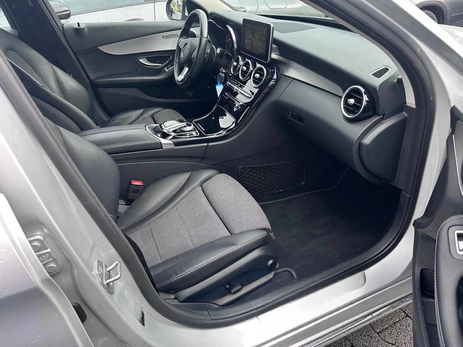 Mercedes-Benz C 300 T Avantgarde 7G/LED/NAVI/TOTWASS./eHECK foto 20