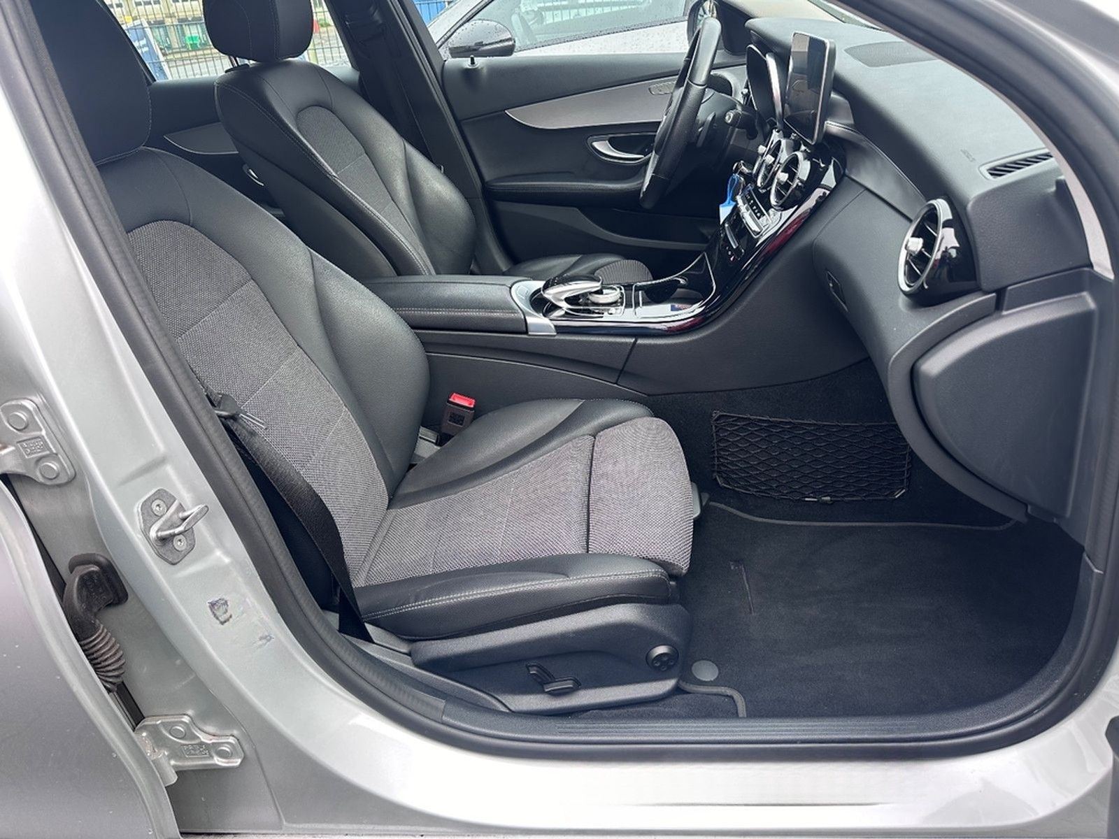 Mercedes-Benz C 300 T Avantgarde 7G/LED/NAVI/TOTWASS./eHECK foto 21