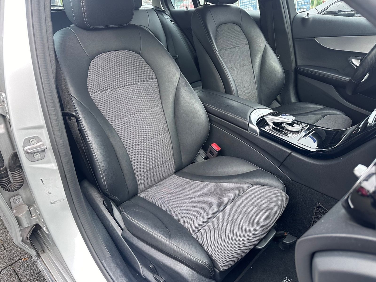 Mercedes-Benz C 300 T Avantgarde 7G/LED/NAVI/TOTWASS./eHECK foto 22