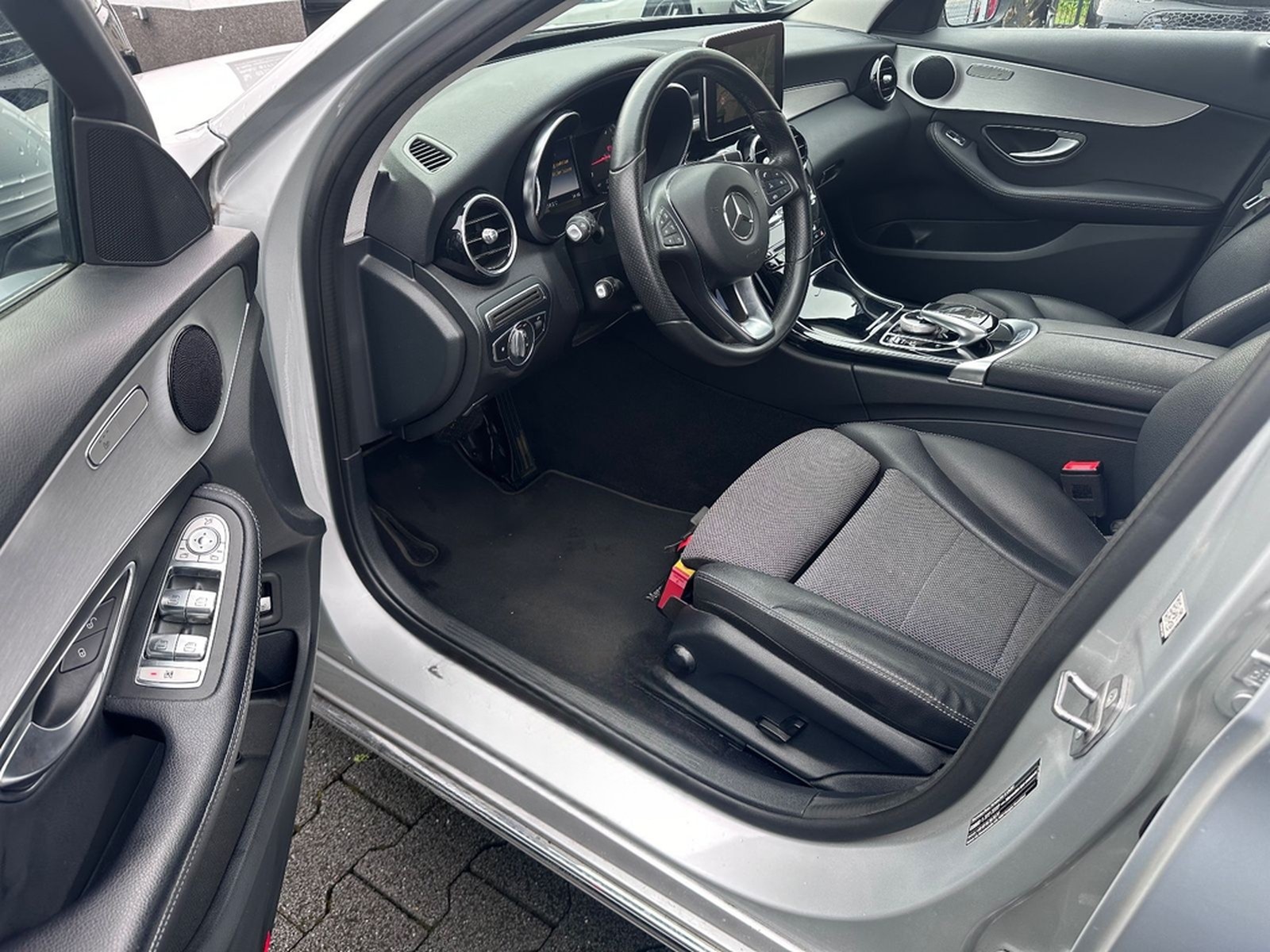 Mercedes-Benz C 300 T Avantgarde 7G/LED/NAVI/TOTWASS./eHECK foto 9