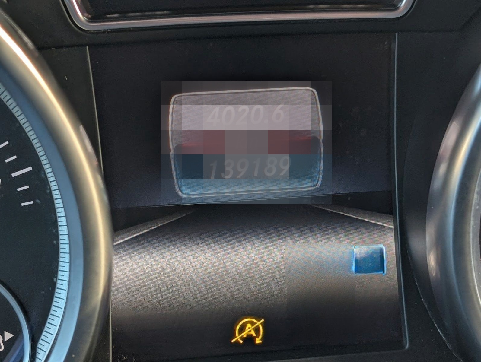 Mercedes-Benz GLE 350 d 4Matic AMG Line. PANO. 360°. AIRMATIC foto 25