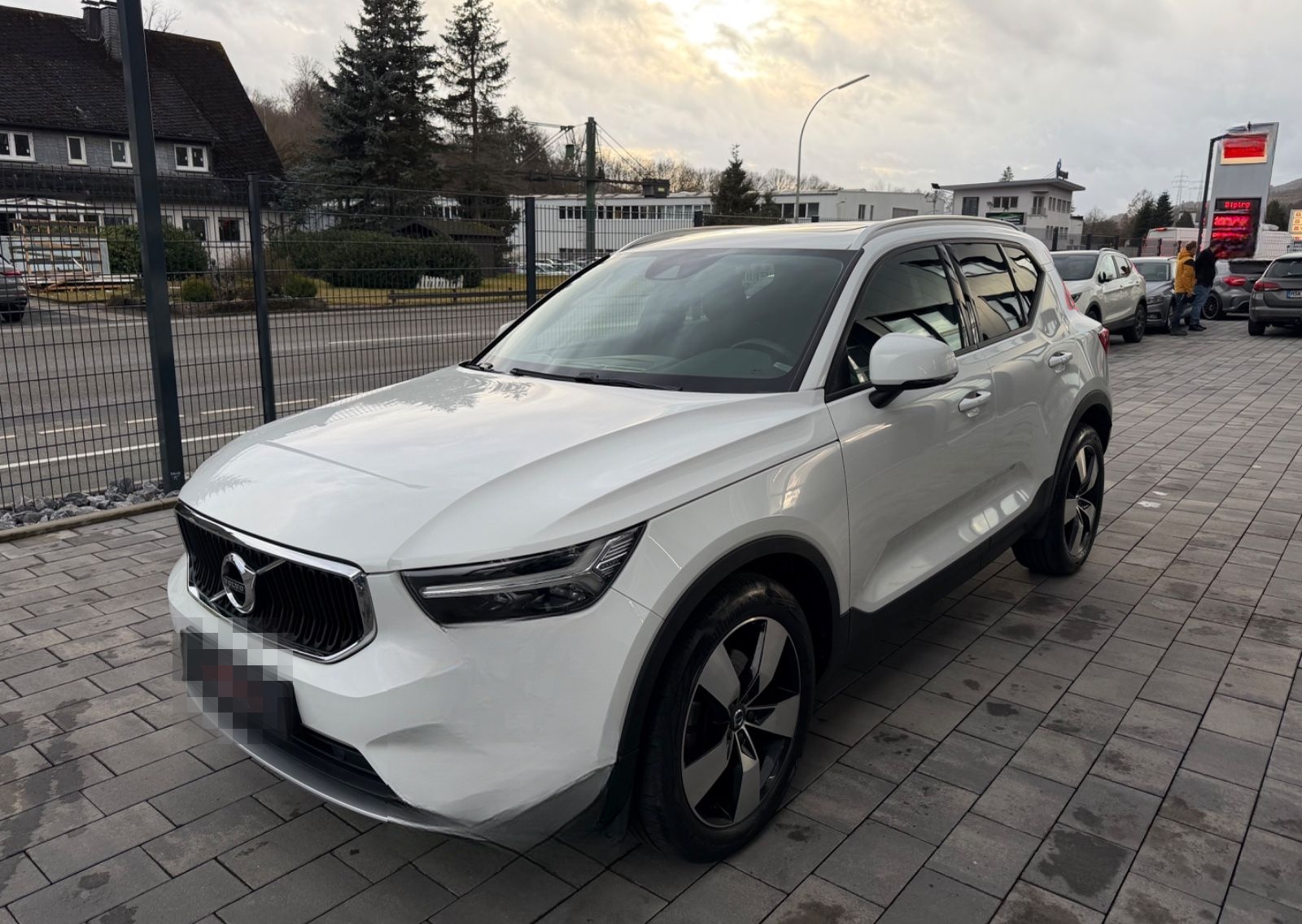 Volvo XC40 Momentum Pro*8-FACH*AHK*KAMERA*PDC*TOP foto 5