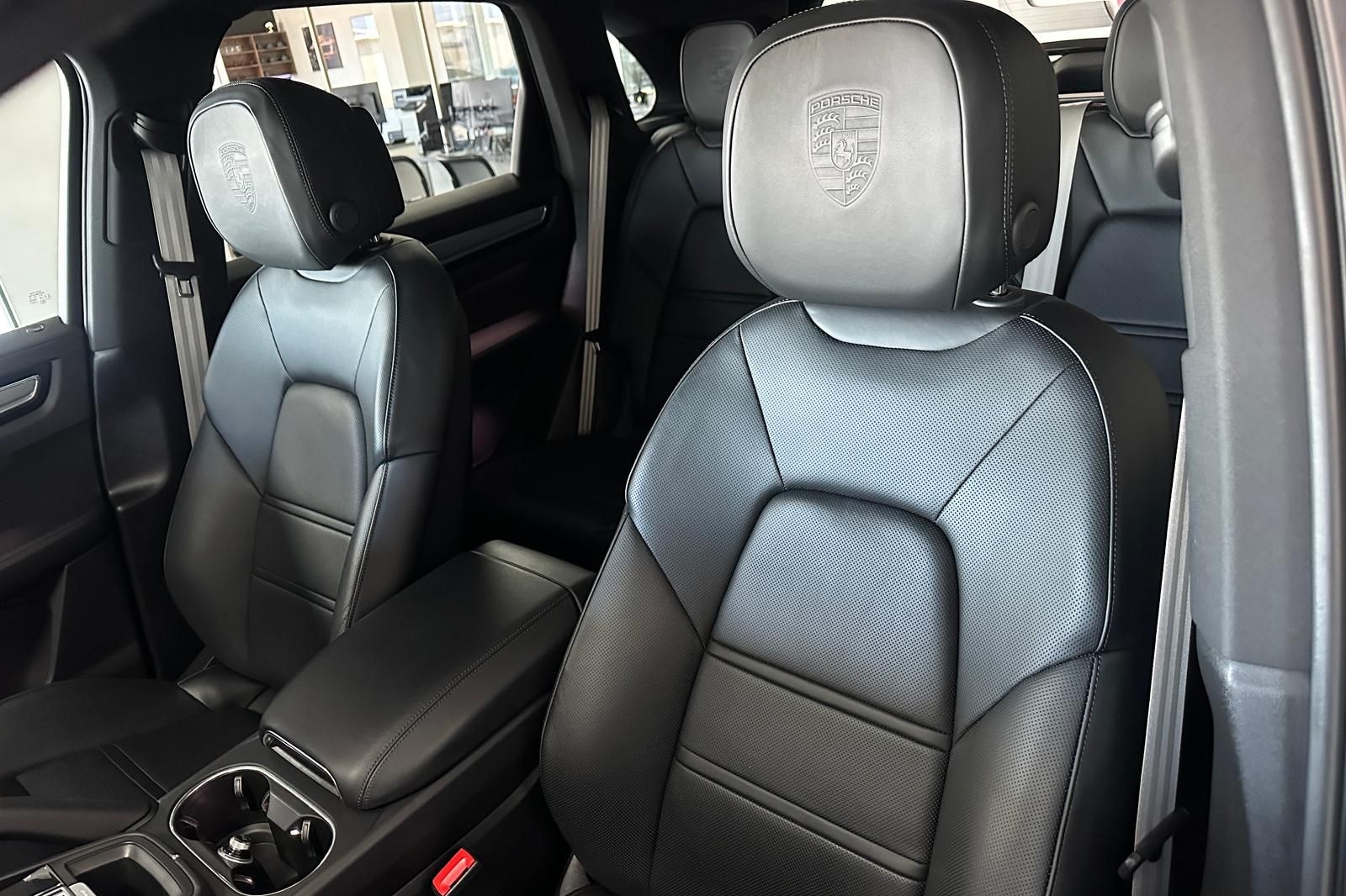 Porsche Cayenne S Platinum Edition Standheiz. LUFT PANO foto 23
