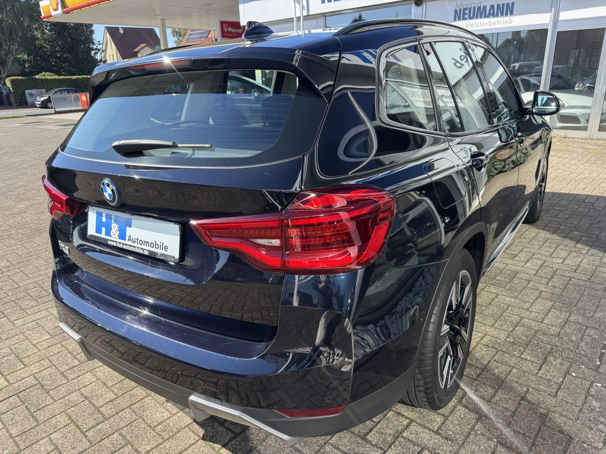 BMW iX3 Inspiring AHK/Shadow/Pano foto 18