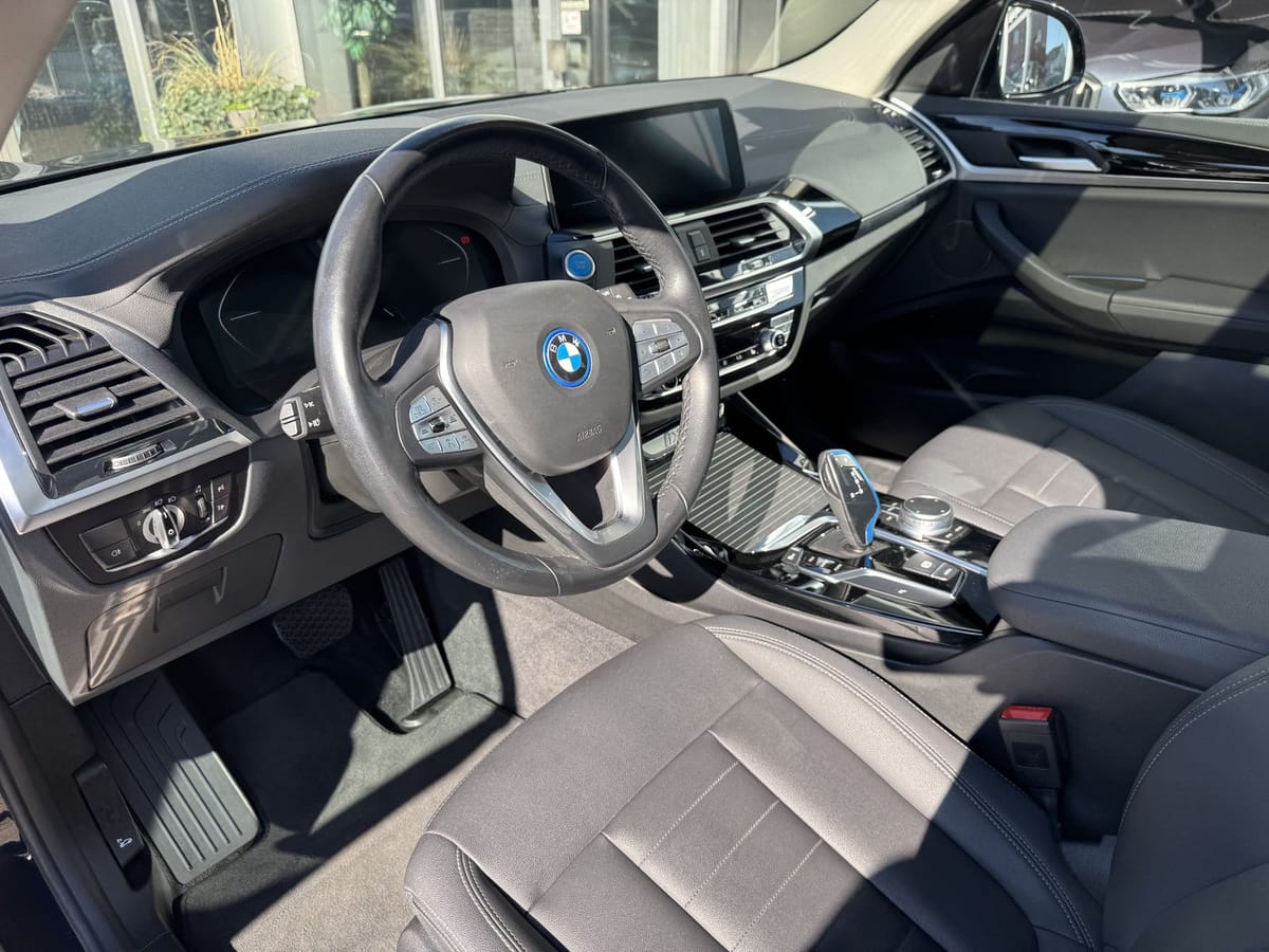 BMW iX3 Inspiring AHK/Shadow/Pano foto 4