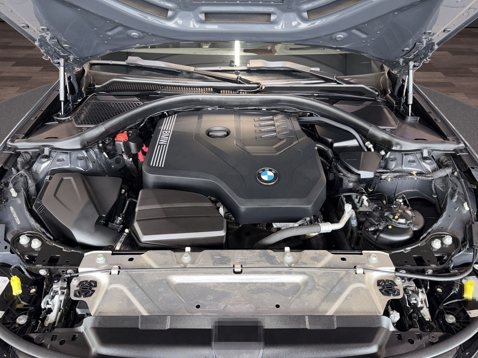 BMW 320i Touring MSport NP67648,- Parking&DrivingAss foto 20