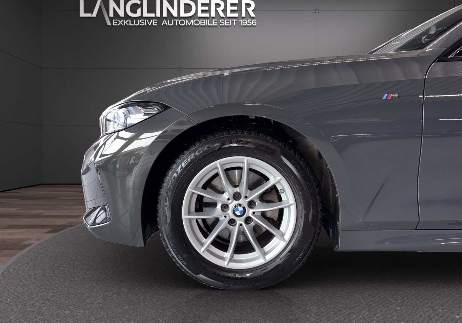 BMW 320i Touring MSport NP67648,- Parking&DrivingAss foto 7