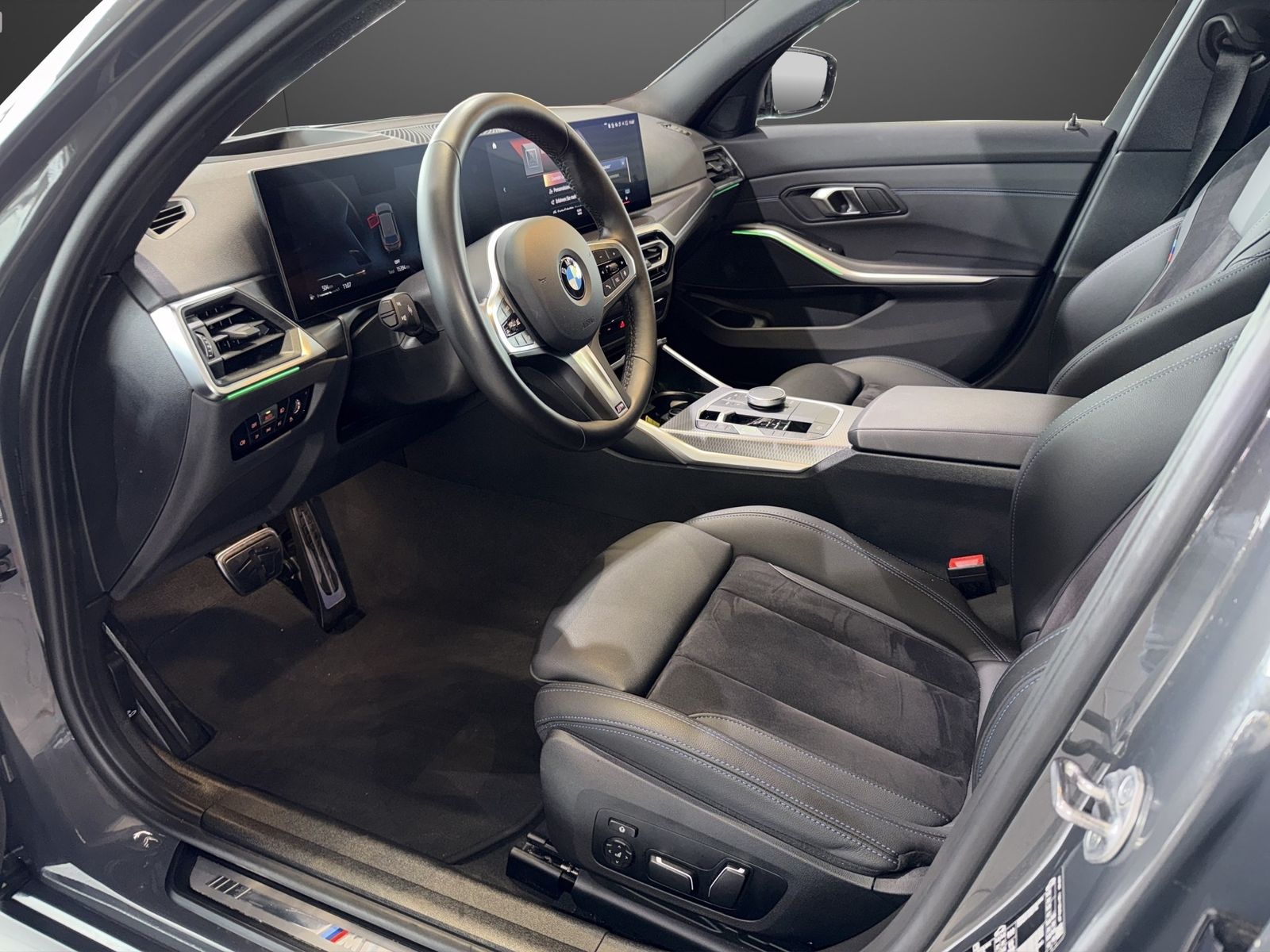 BMW 320i Touring MSport NP67648,- Parking&DrivingAss foto 9