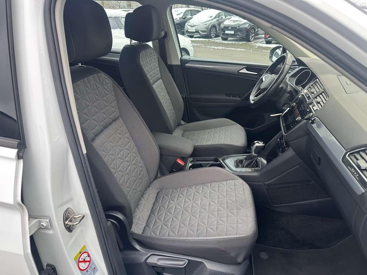 Volkswagen Tiguan 1.5 TSI Life Automatik foto 13