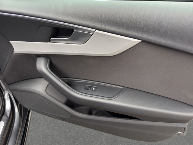 Audi A4 Avant 40 TDI S line Competition Edition AHK foto 23