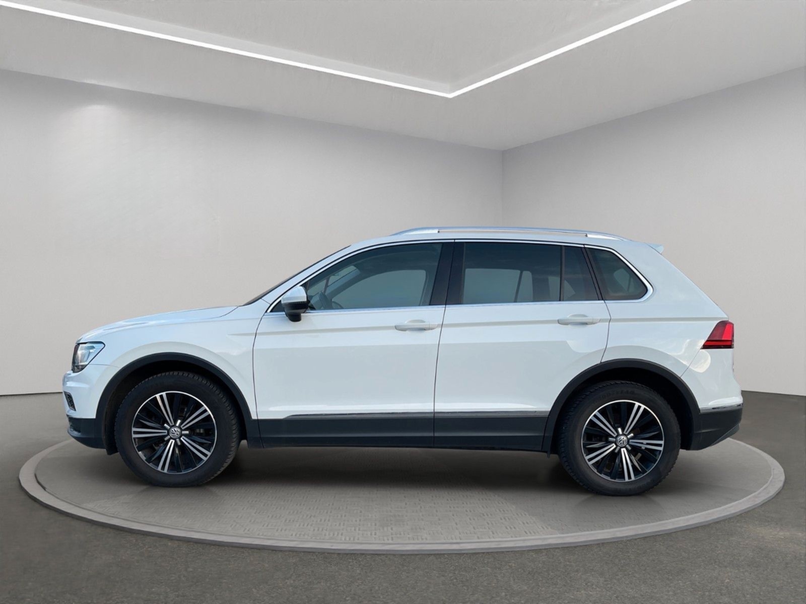 Volkswagen Tiguan Highline 4Motion | 1. Hand | DSG | AHK | foto 2