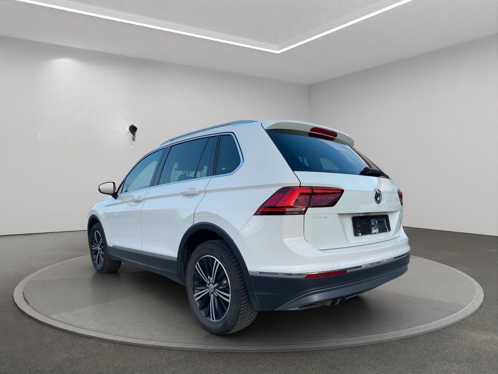 Volkswagen Tiguan Highline 4Motion | 1. Hand | DSG | AHK | foto 3