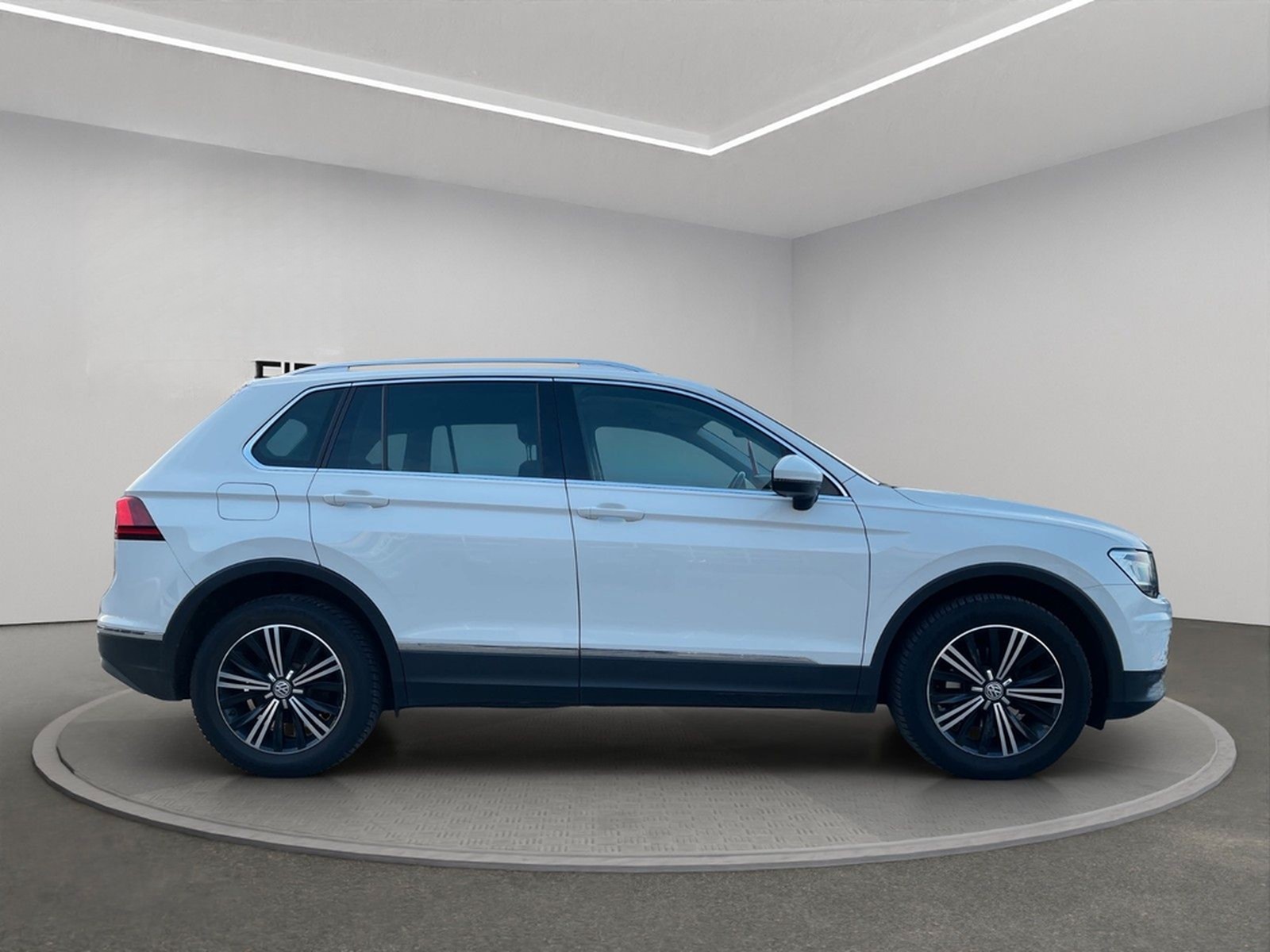 Volkswagen Tiguan Highline 4Motion | 1. Hand | DSG | AHK | foto 6