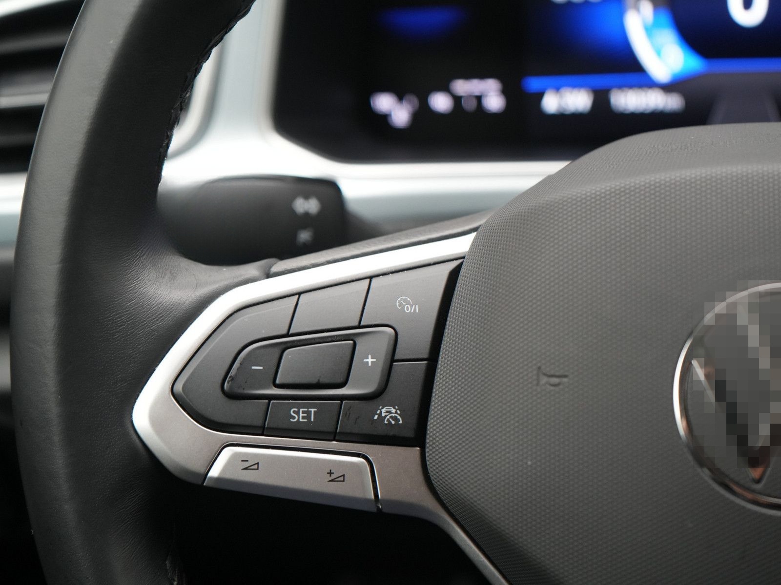 Volkswagen T-Roc Goal NAVI VIRT AHK ACC LEDER SHZ CARPLAY foto 7