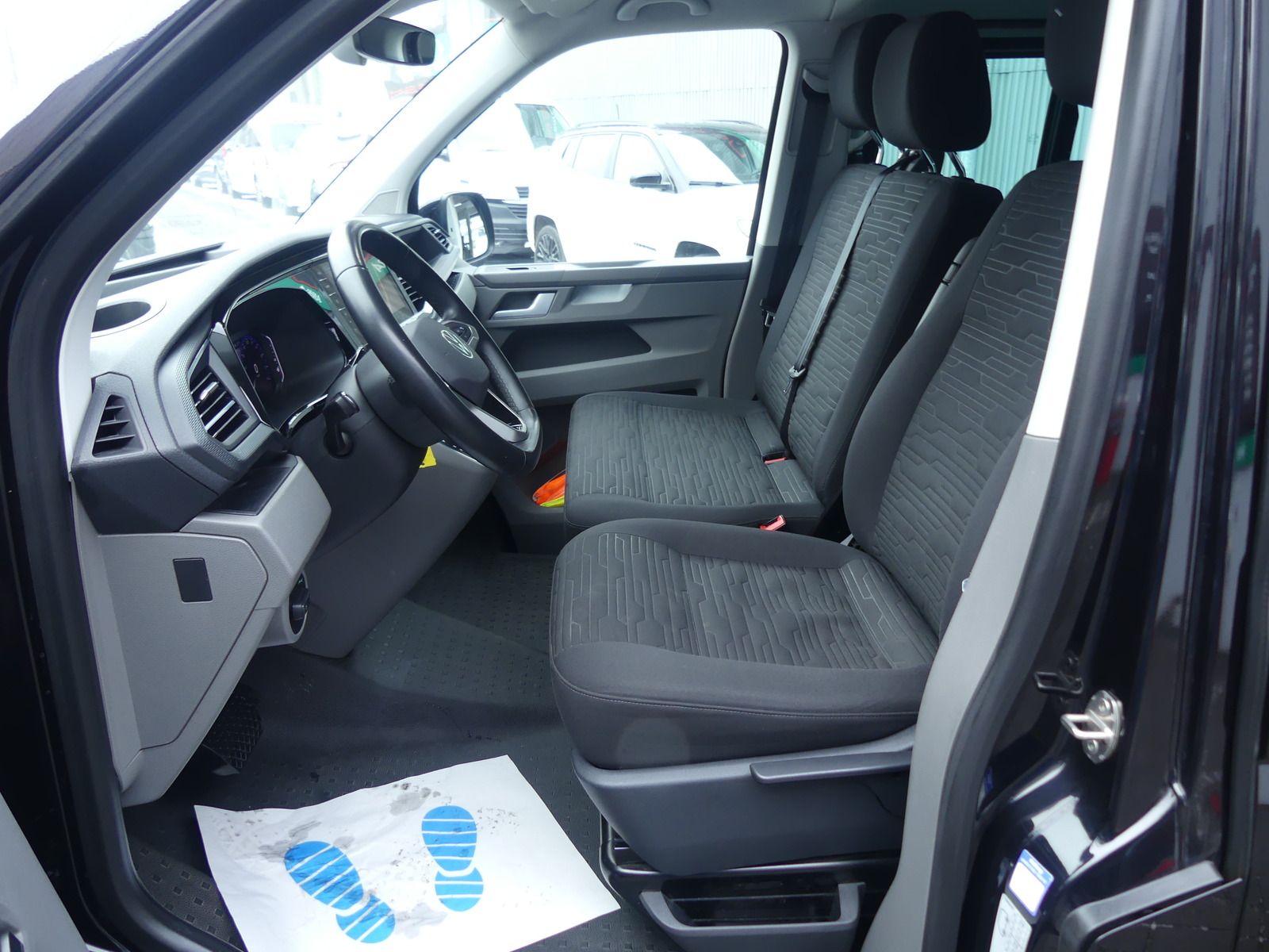Volkswagen T6.1 Caravelle 2.0 TDi DSG Lang LED/DIGI/ACC/2xS foto 9