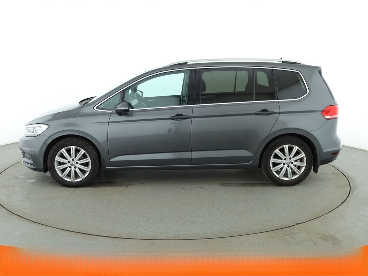 Volkswagen Touran 1.4 TSI Highline BlueMotion Tech Aut.*NAV foto 3