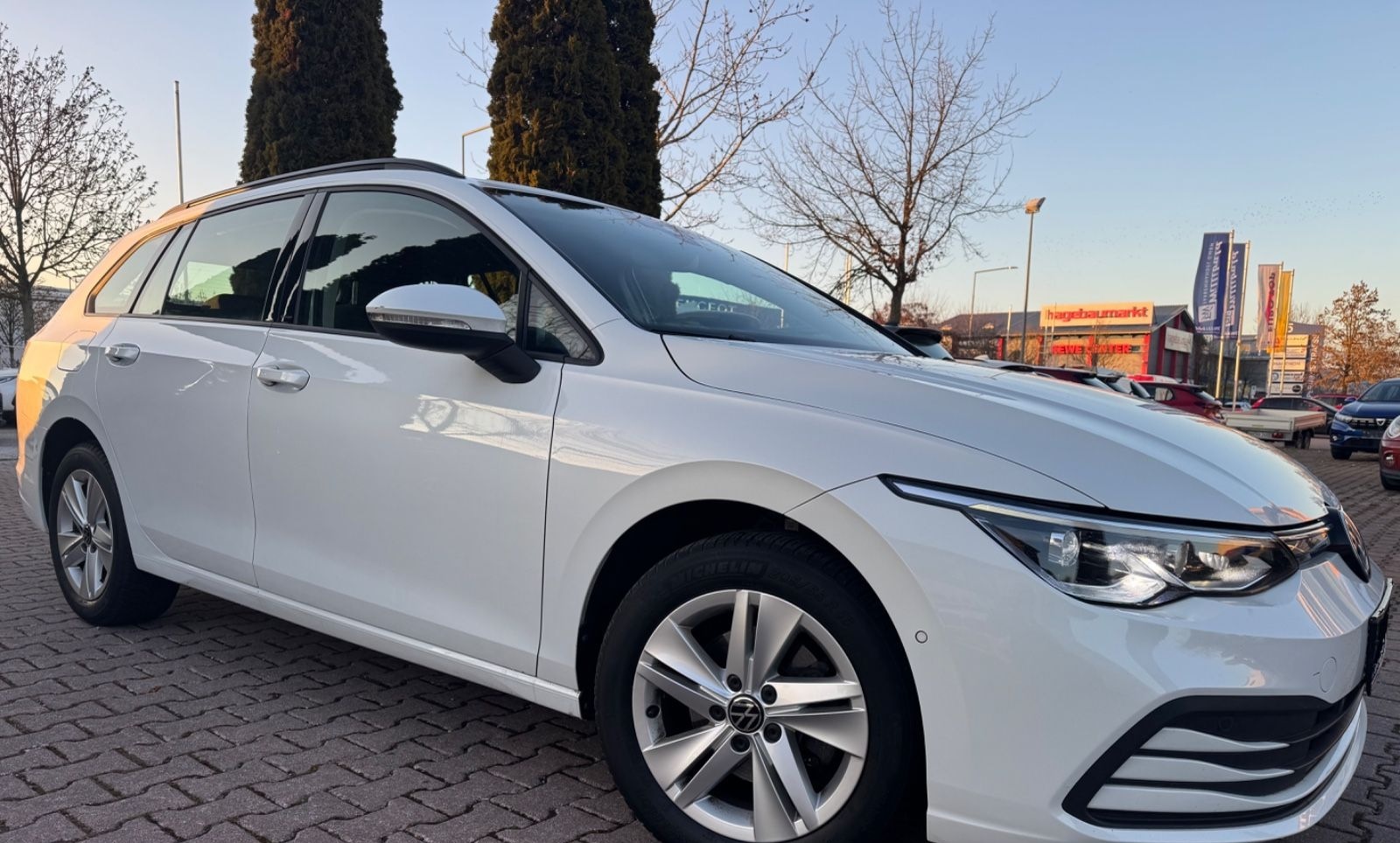 Volkswagen Golf VIII Variant Life eTSI-Mildhybrid AUTOMATIK foto 4