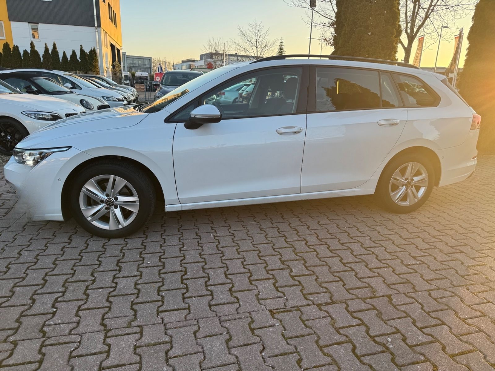 Volkswagen Golf VIII Variant Life eTSI-Mildhybrid AUTOMATIK foto 5