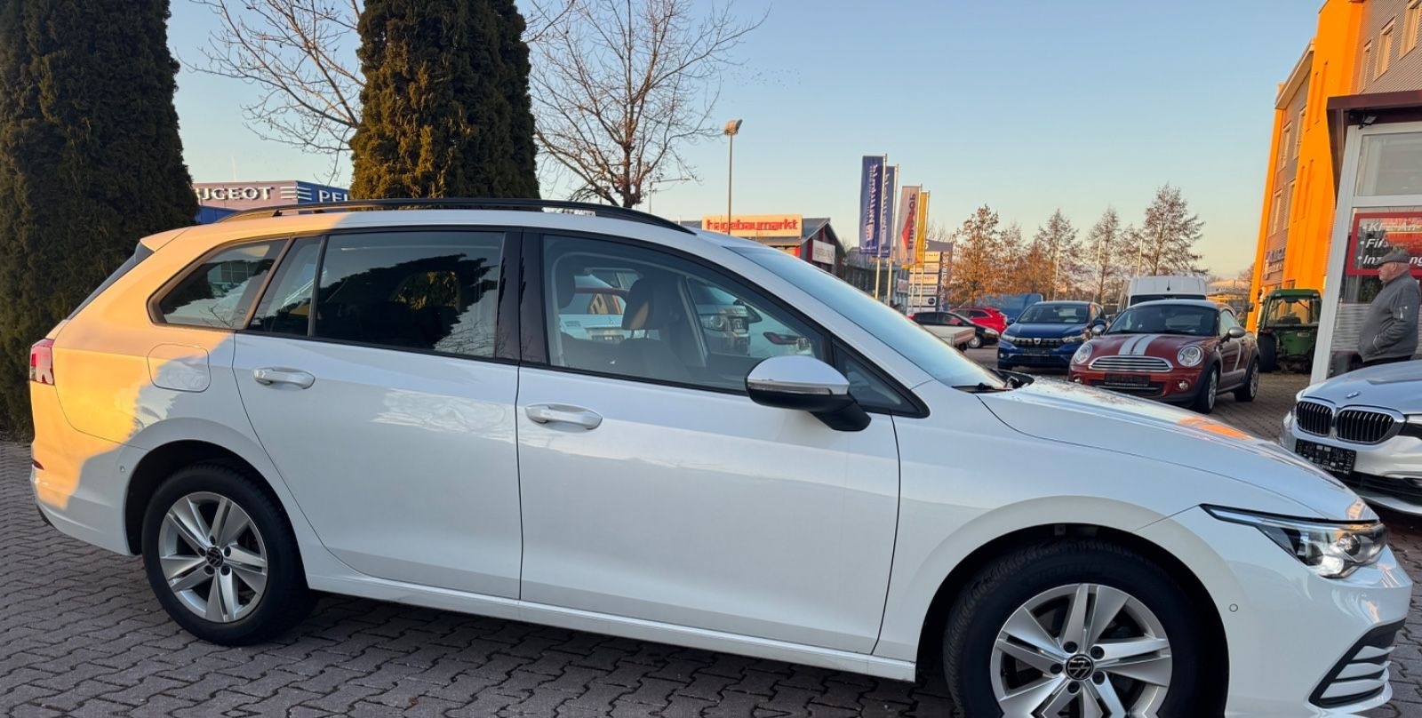 Volkswagen Golf VIII Variant Life eTSI-Mildhybrid AUTOMATIK foto 6