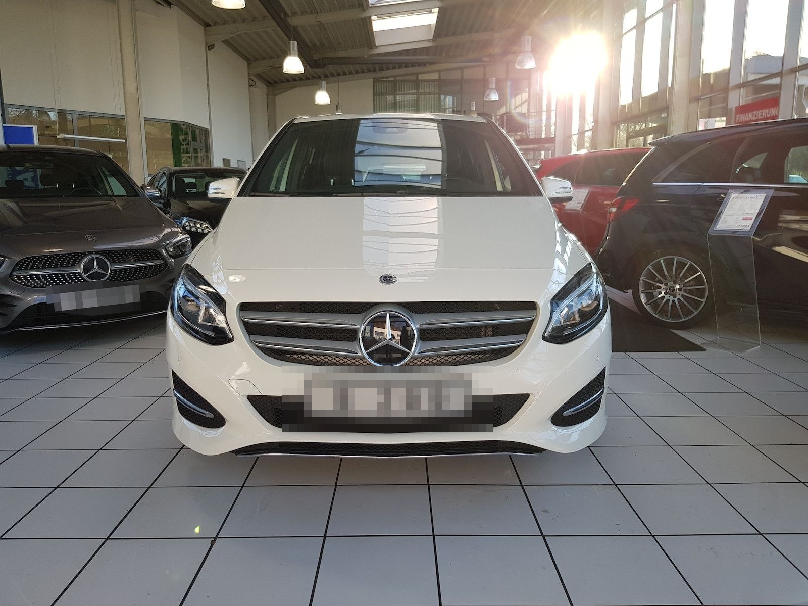 Mercedes-Benz B 200 URBAN COMAND LED DISTR TOTW KAMERA KEYLESS foto 15