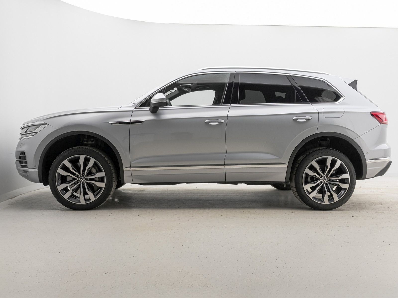 Volkswagen Touareg 3.0 V6 TSI eHybrid Elegance*4M*360*PANO* foto 7