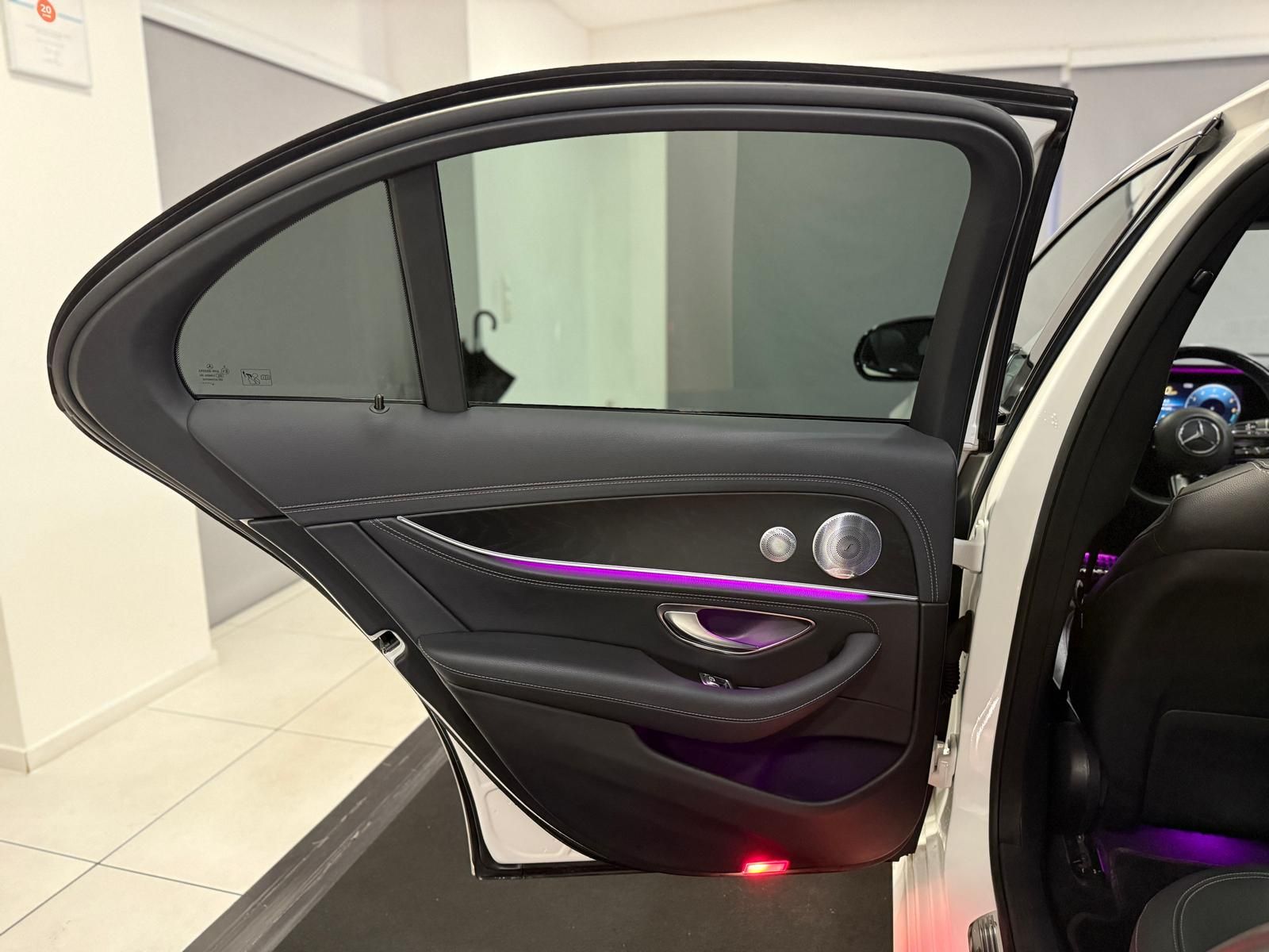 Mercedes-Benz E 300 de 9G AMG-LINE*PANO*DISTR.*AIRMATIC*MEMORY foto 19