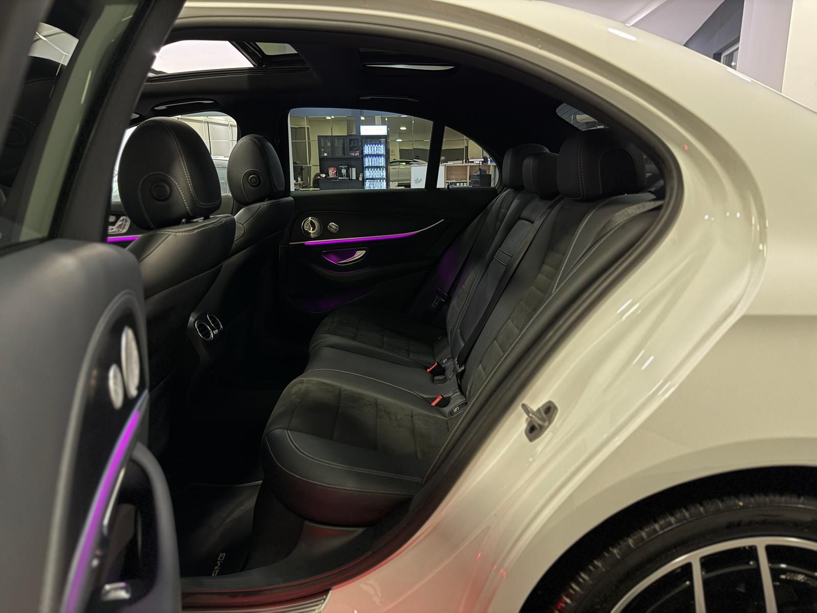 Mercedes-Benz E 300 de 9G AMG-LINE*PANO*DISTR.*AIRMATIC*MEMORY foto 21