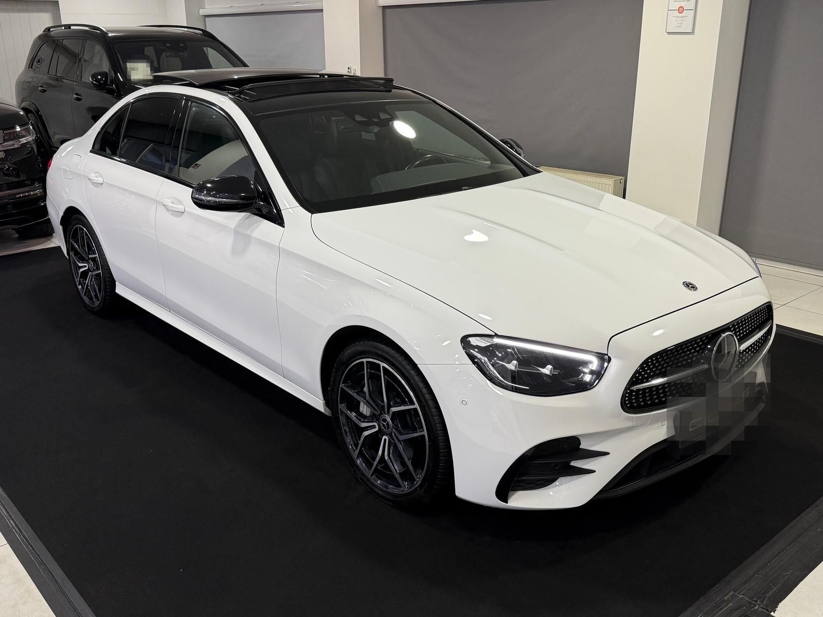 Mercedes-Benz E 300 de 9G AMG-LINE*PANO*DISTR.*AIRMATIC*MEMORY foto 4