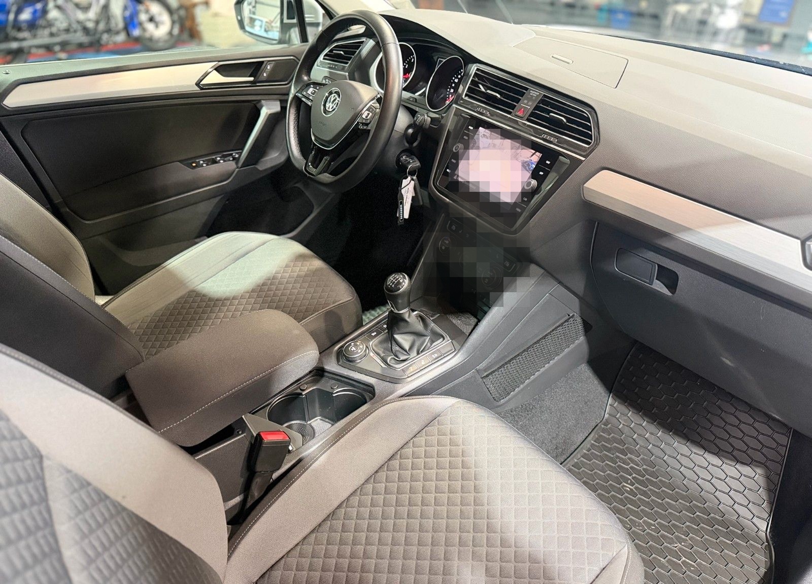 Volkswagen Tiguan 1,4 TSI 4M *Comfortl.*NAVI*CAM*STAND.HEIZ foto 13