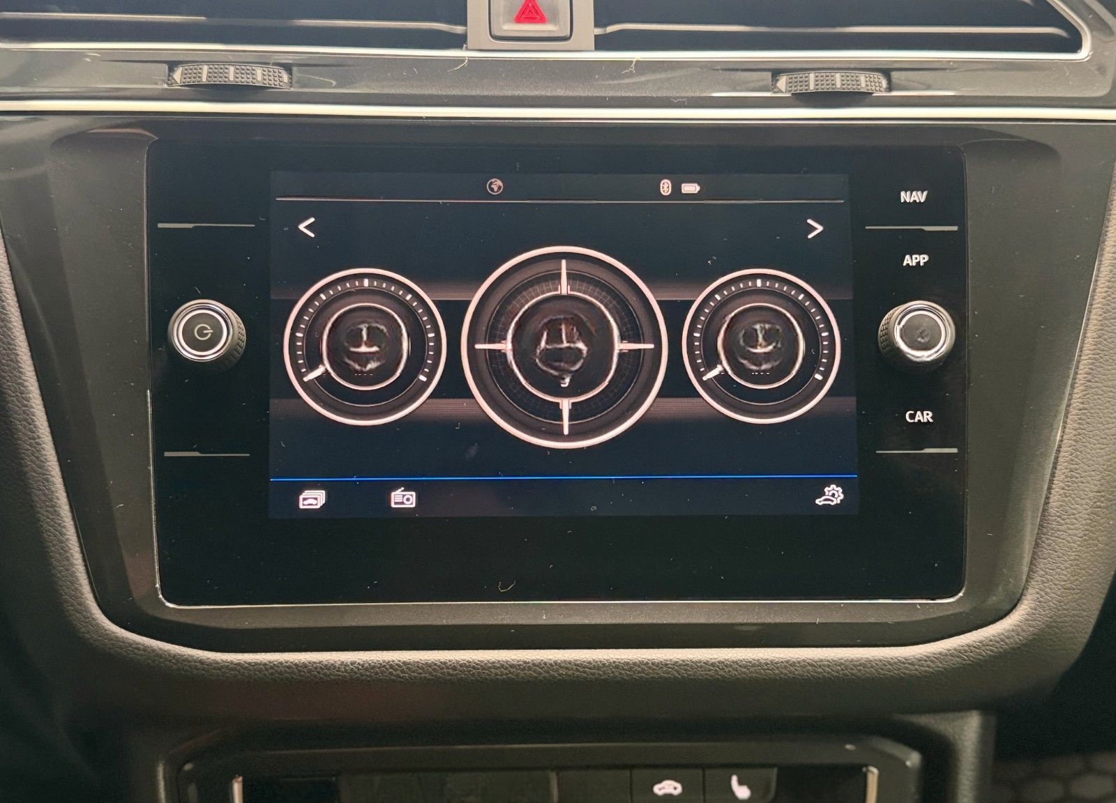 Volkswagen Tiguan 1,4 TSI 4M *Comfortl.*NAVI*CAM*STAND.HEIZ foto 25